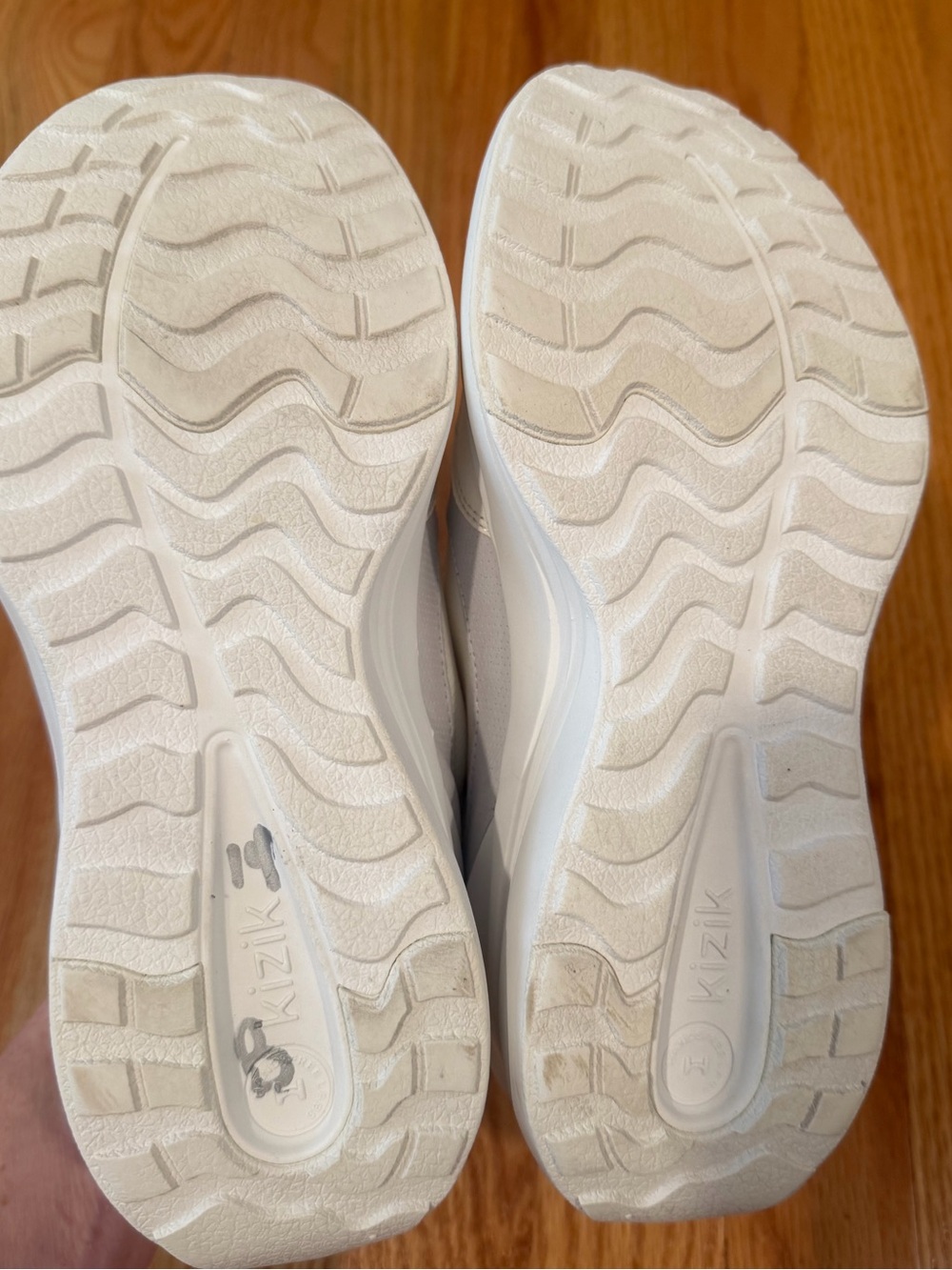 Kizik Prague Hands Free Slip-On Sneakers White Women’s 8 - Picture 6 of 6